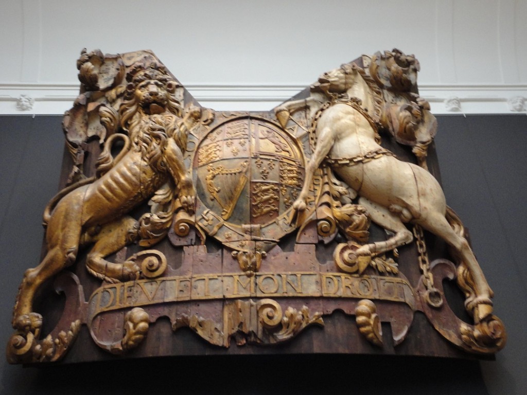 Captured British crest, on display in Room 2.15 of the Rijksmuseum, Amsterdam